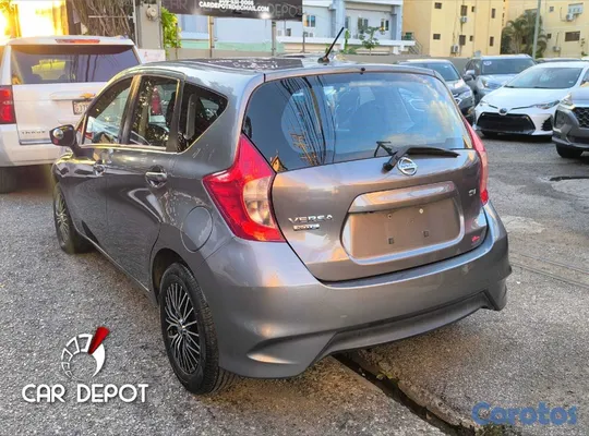 2019 Nissan Versa — foto 11 / 11