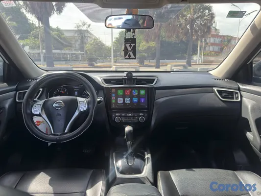 2016 Nissan Rogue — foto 6 / 7