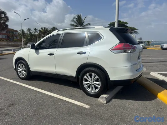 2016 Nissan Rogue — foto 7 / 7