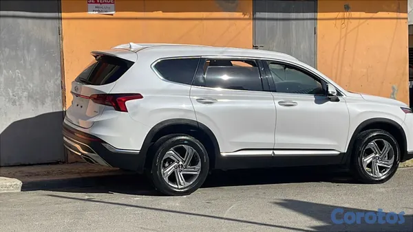 2022 Hyundai Santa Fe — foto 2 / 8