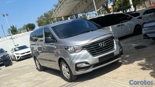 2021 Hyundai Grand Starex