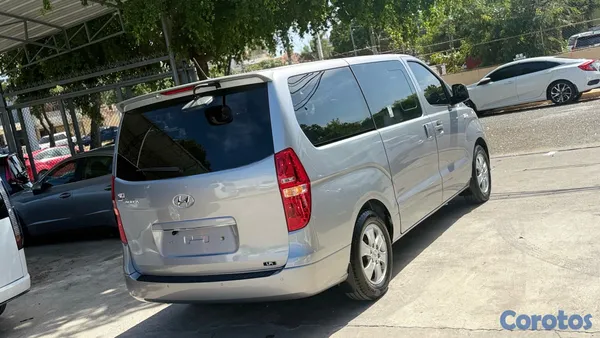 2021 Hyundai Grand Starex — foto 4 / 11