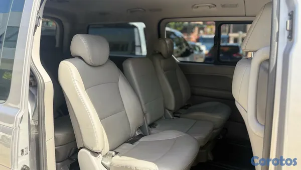 2021 Hyundai Grand Starex — foto 8 / 11