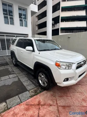 2013 Toyota 4 Runner — foto 4 / 7