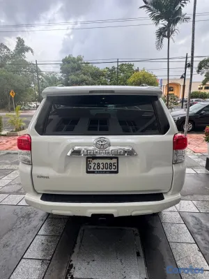 2013 Toyota 4 Runner — foto 7 / 7