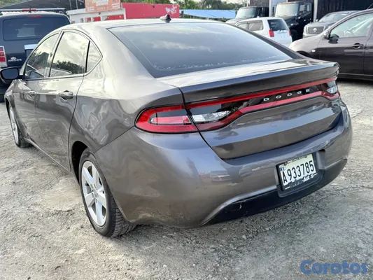 2015 Dodge Otro — foto 2 / 9