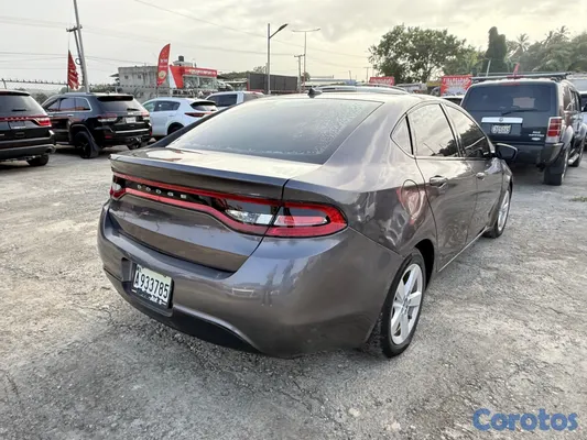 2015 Dodge Otro — foto 3 / 9