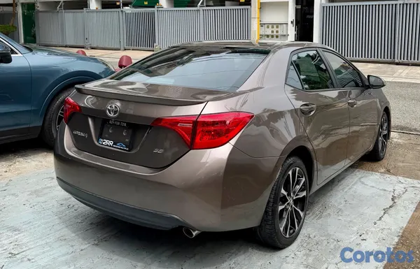 2019 Toyota Corolla — foto 7 / 12