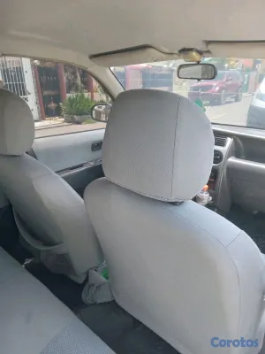 2000 Toyota Duet — foto 6 / 6