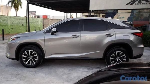 2020 Lexus Rx — foto 7 / 11