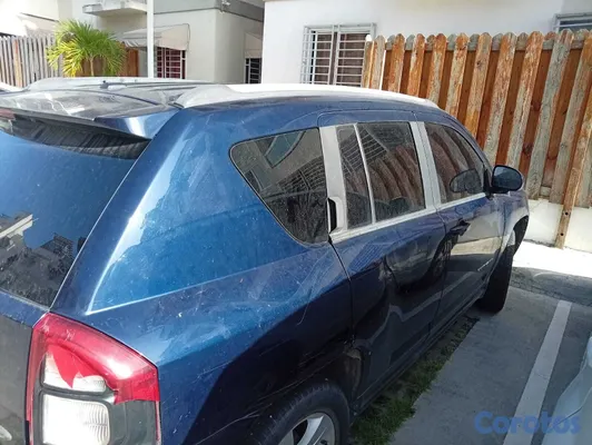 2016 Jeep Compass — foto 9 / 10