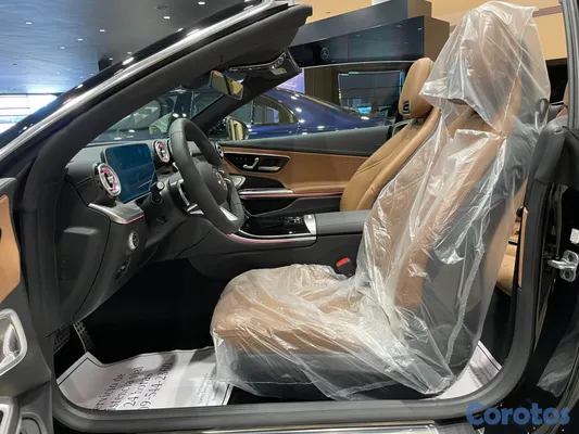 2026 Mercedes-Benz Clase CLE 300 4Matic Cabriolet — foto 6 / 10