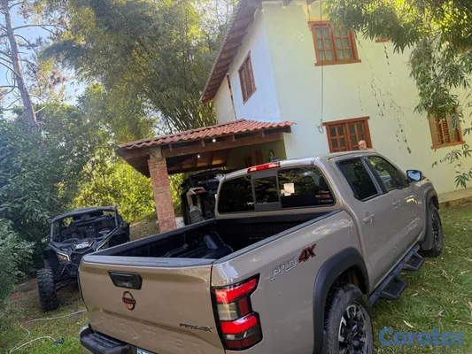 2022 Nissan Frontier — foto 2 / 5