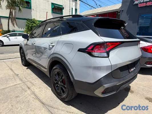 2023 Kia Sportage — foto 8 / 10
