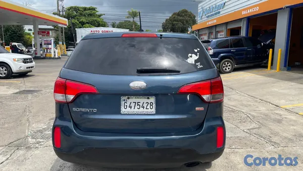 2014 Kia Sorento — foto 2 / 10