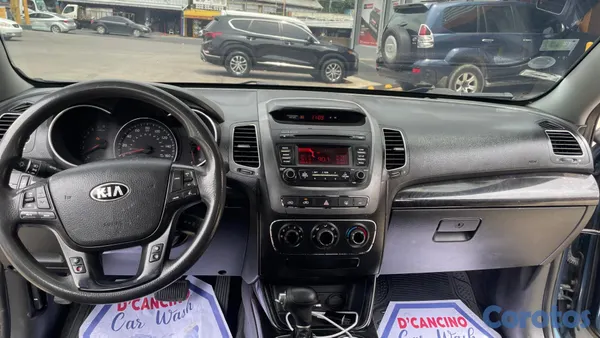 2014 Kia Sorento — foto 8 / 10