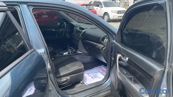 2014 Kia Sorento — foto 10 / 10