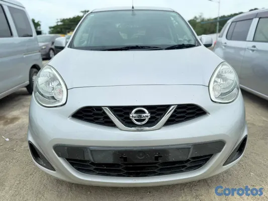 2019 Nissan March — foto 7 / 10