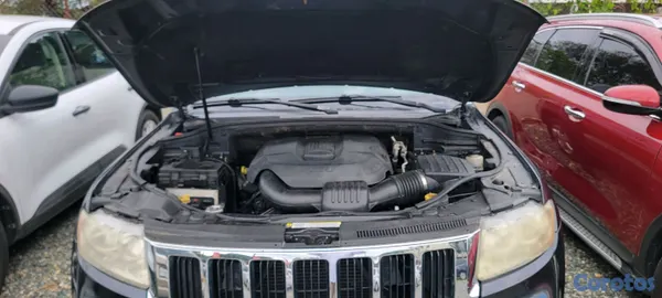 2011 Jeep Grand Cherokee — foto 8 / 10