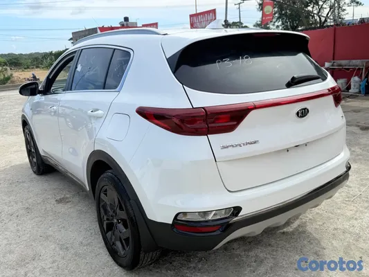 2020 Kia Sportage — foto 9 / 15