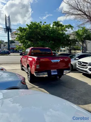 2017 Toyota Hilux — foto 6 / 12