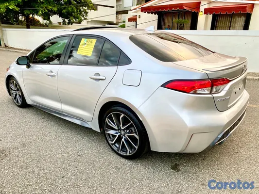 2020 Toyota Corolla — foto 7 / 16