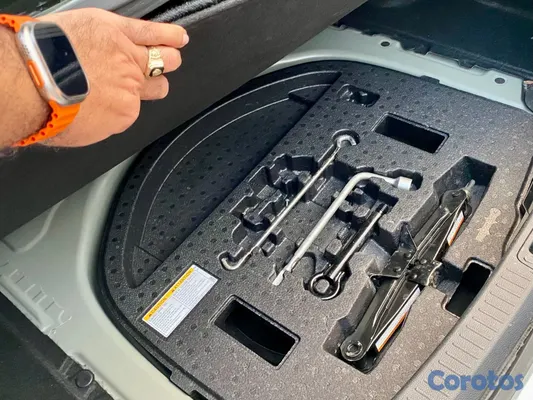 2020 Toyota Corolla — foto 12 / 16