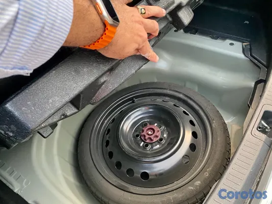 2020 Toyota Corolla — foto 14 / 16