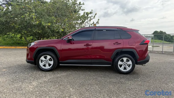 2020 Toyota Rav-4 — foto 4 / 10