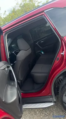 2020 Toyota Rav-4 — foto 9 / 10