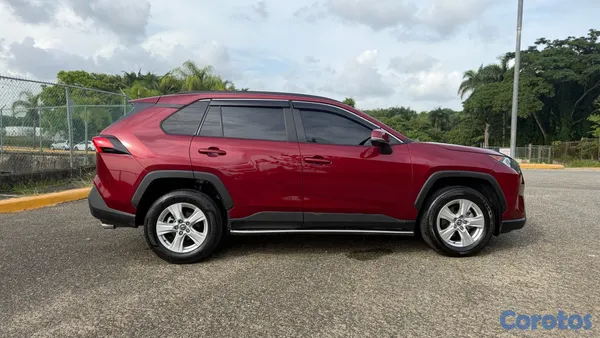 2020 Toyota Rav-4 — foto 10 / 10