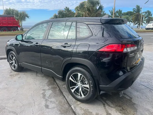 2023 Toyota Corolla Cross — foto 6 / 10
