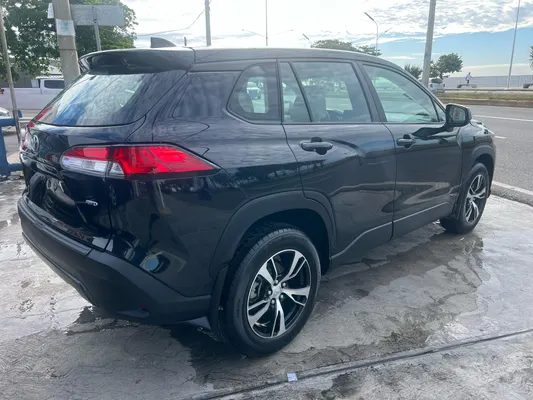 2023 Toyota Corolla Cross — foto 8 / 10