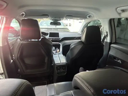 2019 Peugeot 3008 — foto 6 / 10