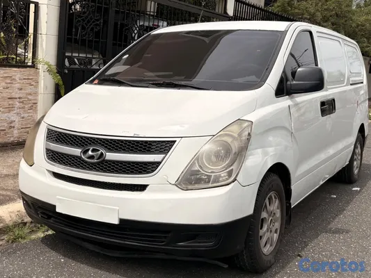 2012 Hyundai H-1