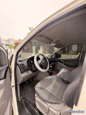 2012 Hyundai H-1 — foto 3 / 7