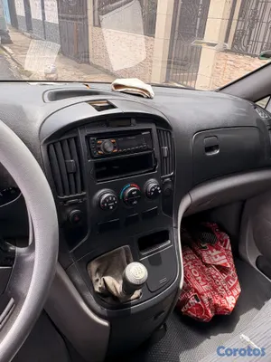 2012 Hyundai H-1 — foto 6 / 7