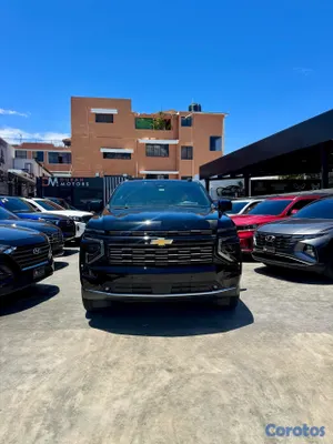 2026 Chevrolet Suburban — foto 3 / 14