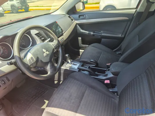 2013 Mitsubishi Lancer — foto 3 / 8