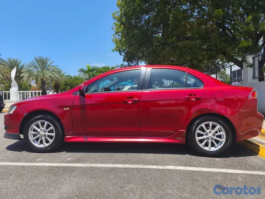 2013 Mitsubishi Lancer — foto 8 / 8