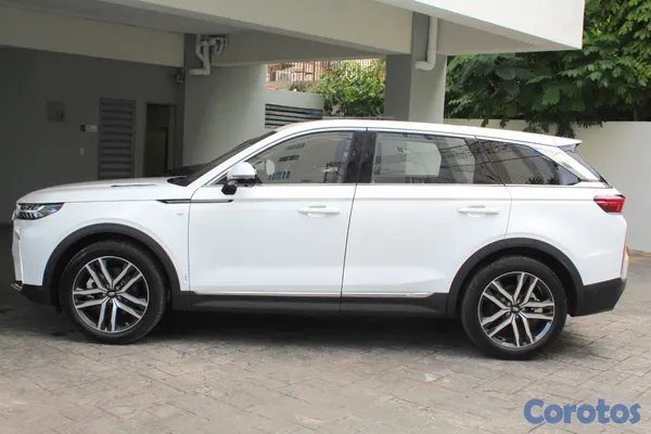 2026 Bestune T-99 — foto 5 / 11