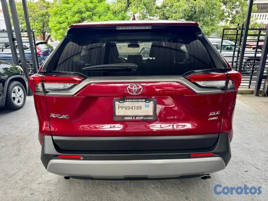 2021 Toyota Rav-4 — foto 5 / 10