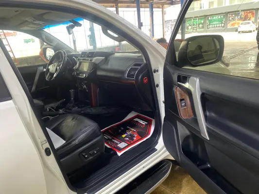 2015 Toyota Land Cruiser Prado — foto 6 / 6