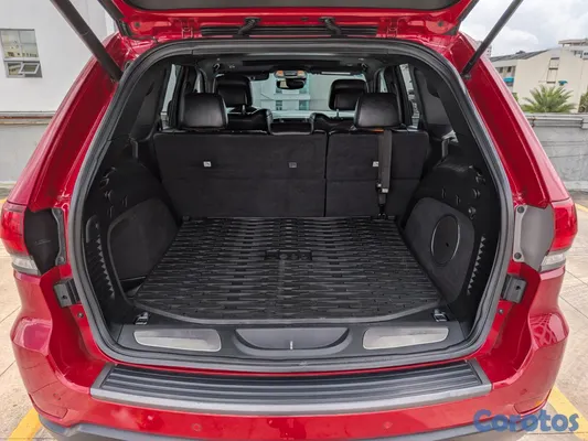 2018 Jeep Grand Cherokee — foto 6 / 8