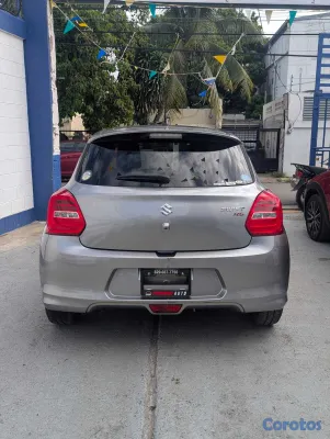 2020 Suzuki Swift — foto 3 / 14