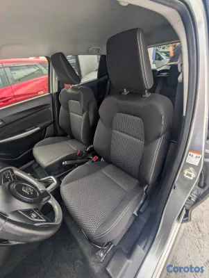 2020 Suzuki Swift — foto 7 / 14