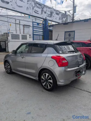 2020 Suzuki Swift — foto 8 / 14