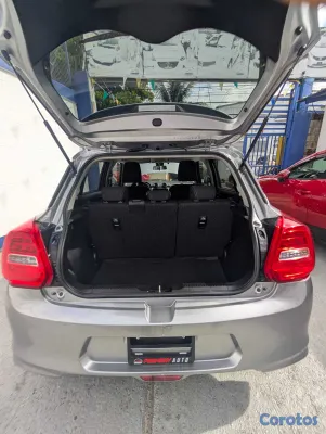 2020 Suzuki Swift — foto 10 / 14