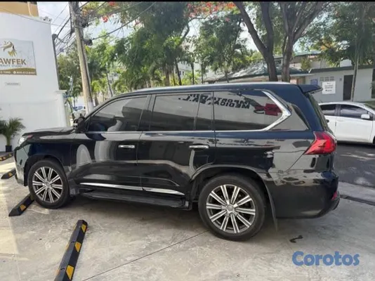2018 Lexus Lx — foto 3 / 8