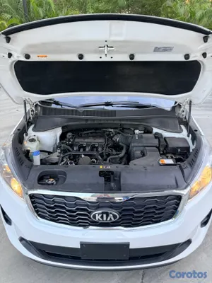 2020 Kia Sorento — foto 7 / 8